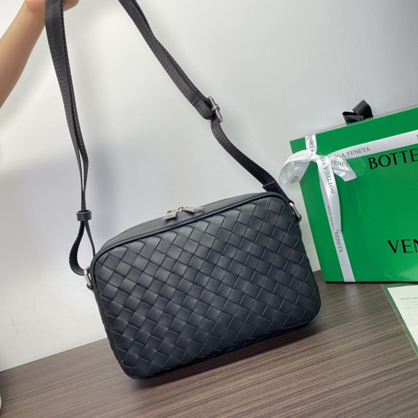 ボッテガヴェネタバッグ角部分ディテール